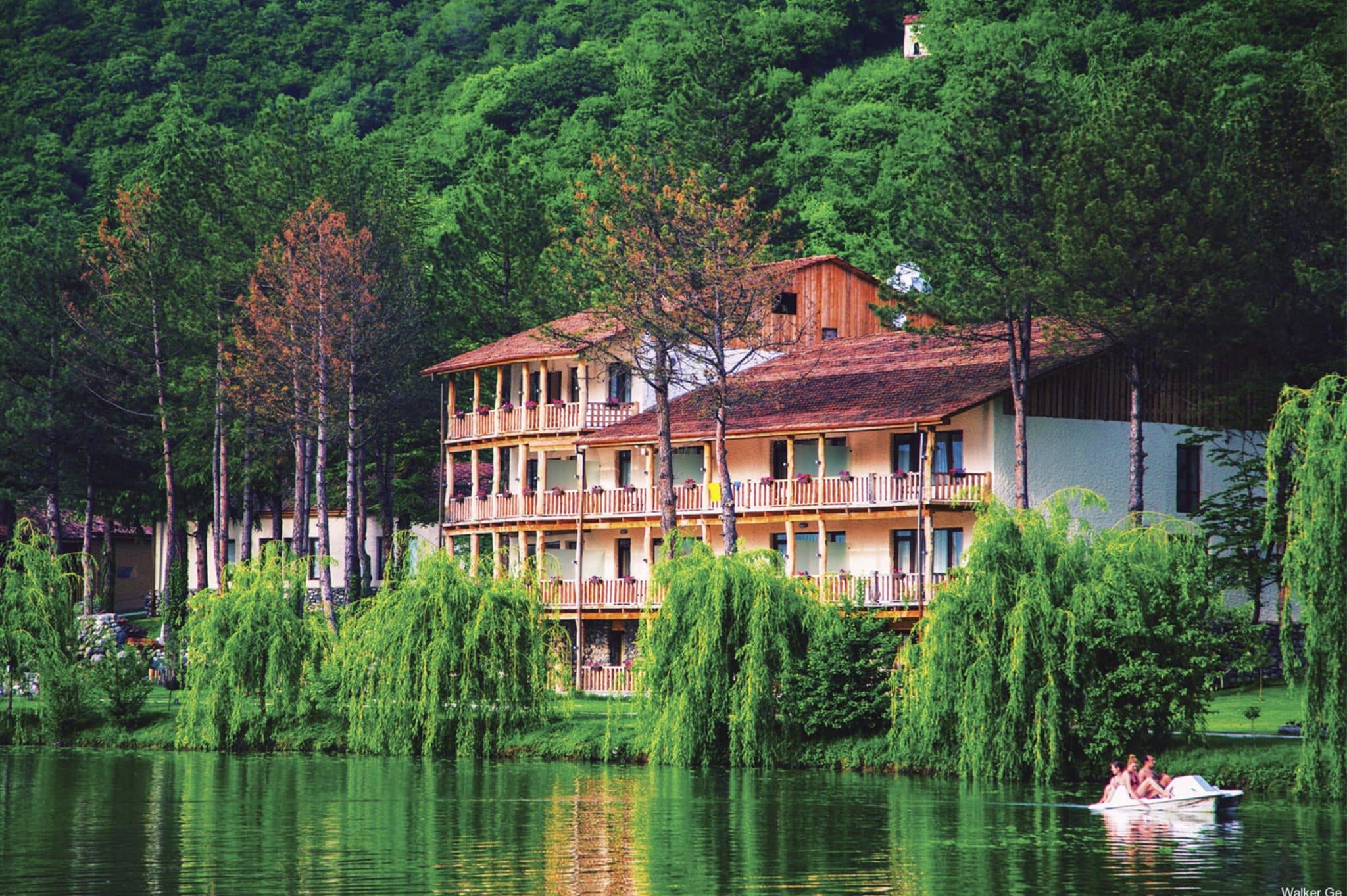 lopota lake resort & spa https://sphinx-travel.site/wp-content/uploads/2018/09/lopota-lake-resort-spa-1.jpg